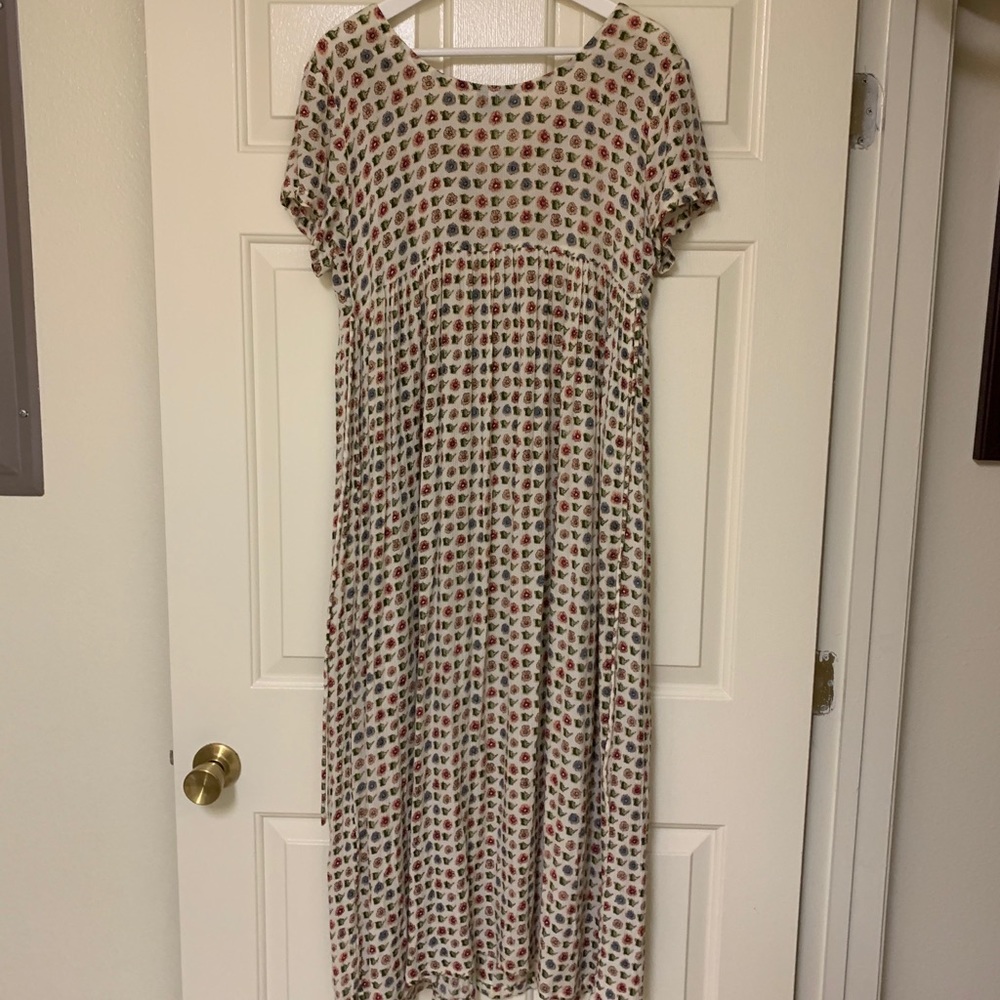 ๐Vintage babydoll maxi floral dress - Picture 5 of 8